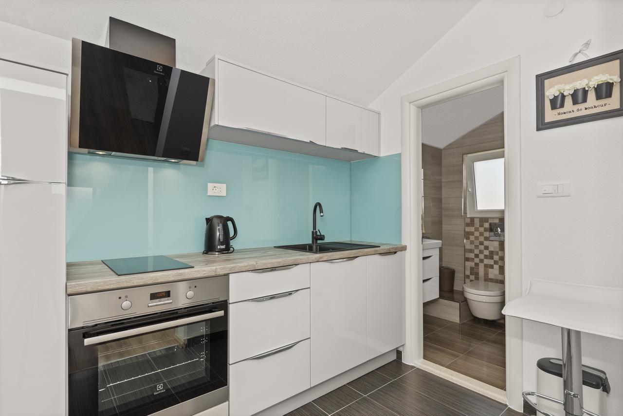 Apartment Nikola Trogir Eksteriør billede