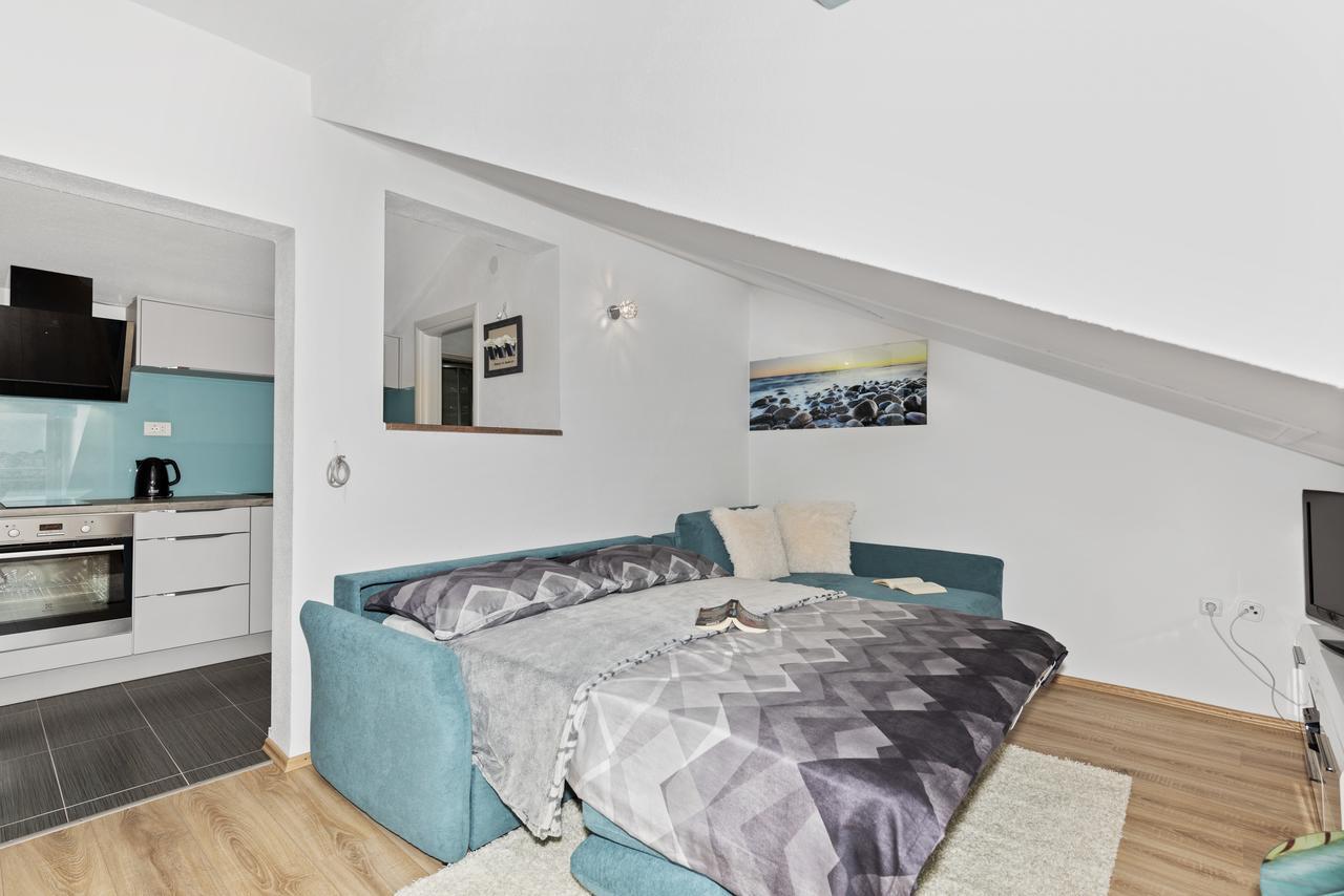 Apartment Nikola Trogir Eksteriør billede
