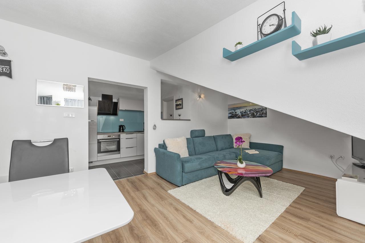Apartment Nikola Trogir Eksteriør billede