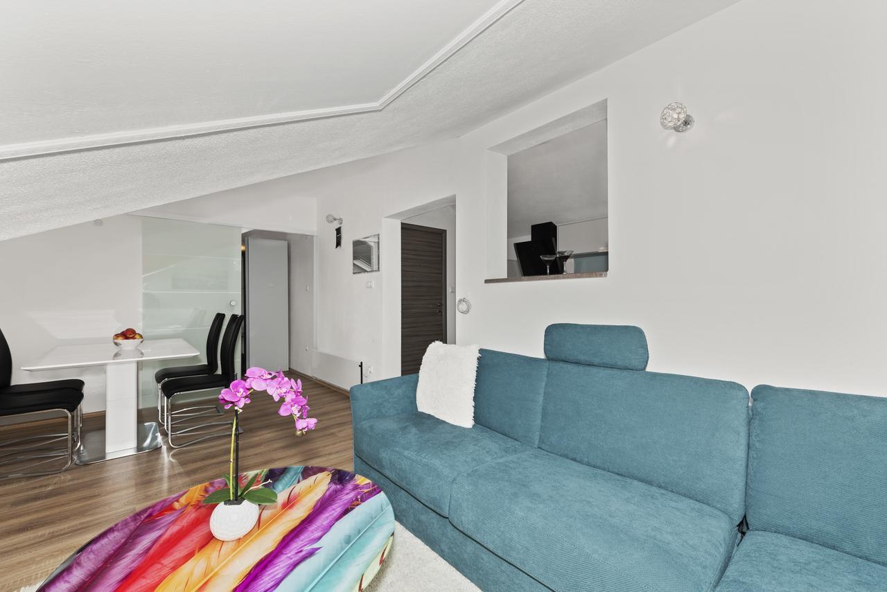 Apartment Nikola Trogir Eksteriør billede