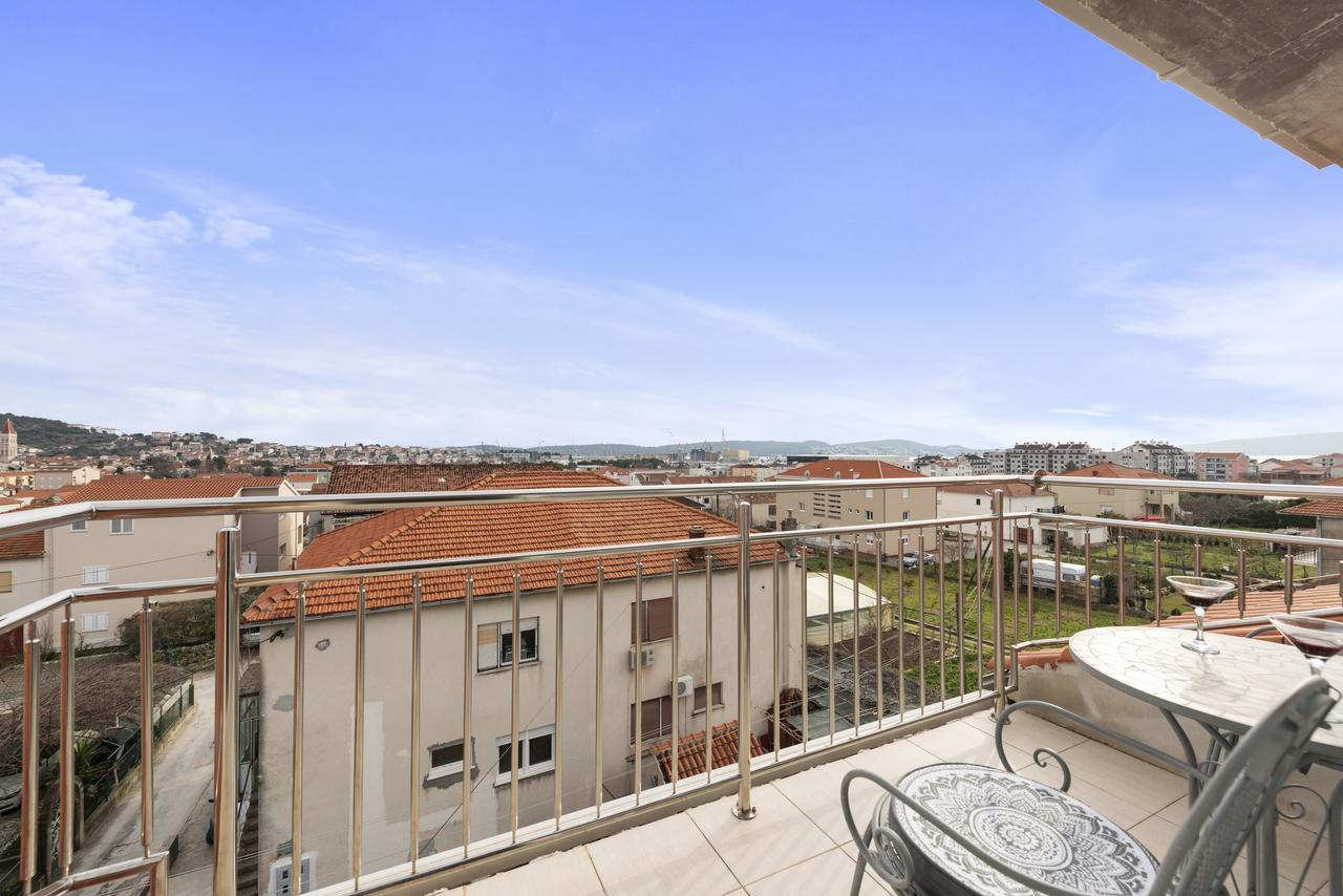 Apartment Nikola Trogir Eksteriør billede