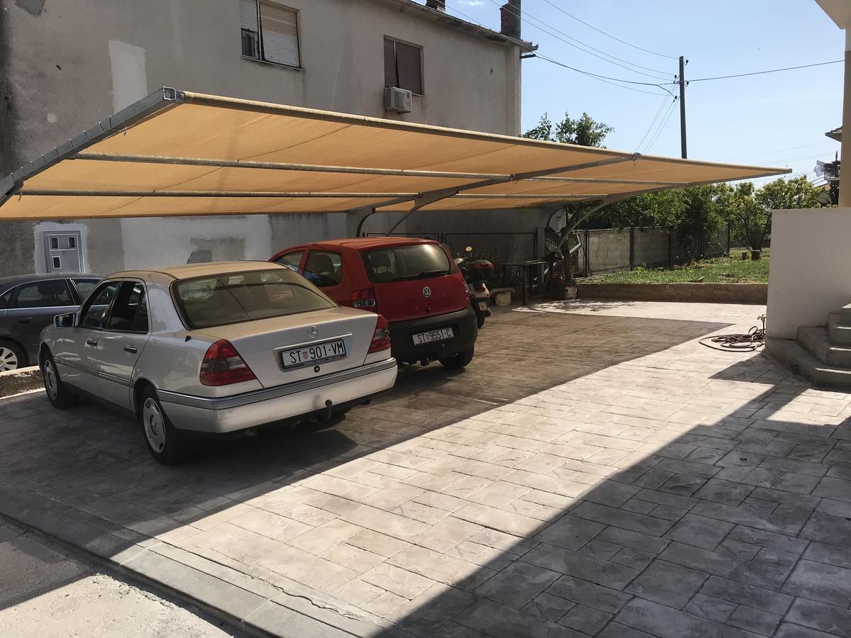 Apartment Nikola Trogir Eksteriør billede